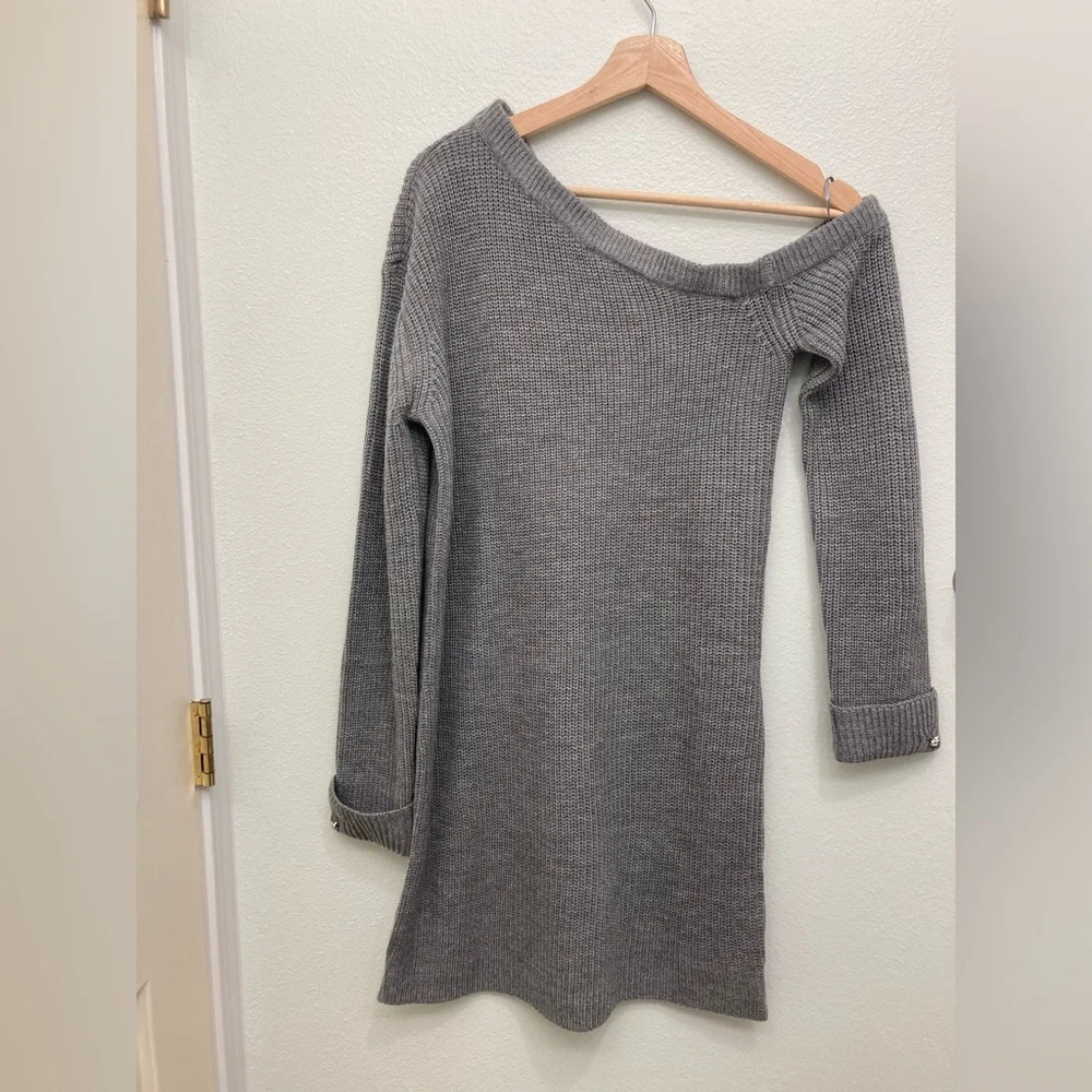 NEVER BEEN WORN- WAYF Off The Shoulder Sweater Dress, Grey, Size M - Picture 2 of 5